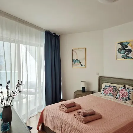 Bright With A Sea-view On The First Line Apartment Larnaca