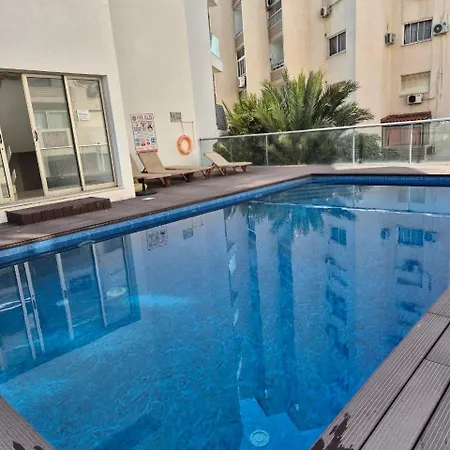 Bright With A Sea-view On The First Line Apartment Larnaca